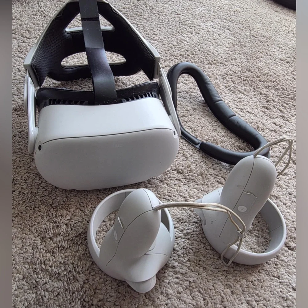 OCULUS META QUEST 2 - 256GB (used)